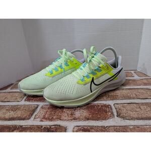 Nike Air Zoom Pegasus 38 CW7358-700 Yellow Running Shoes Sneakers Women's Size 9